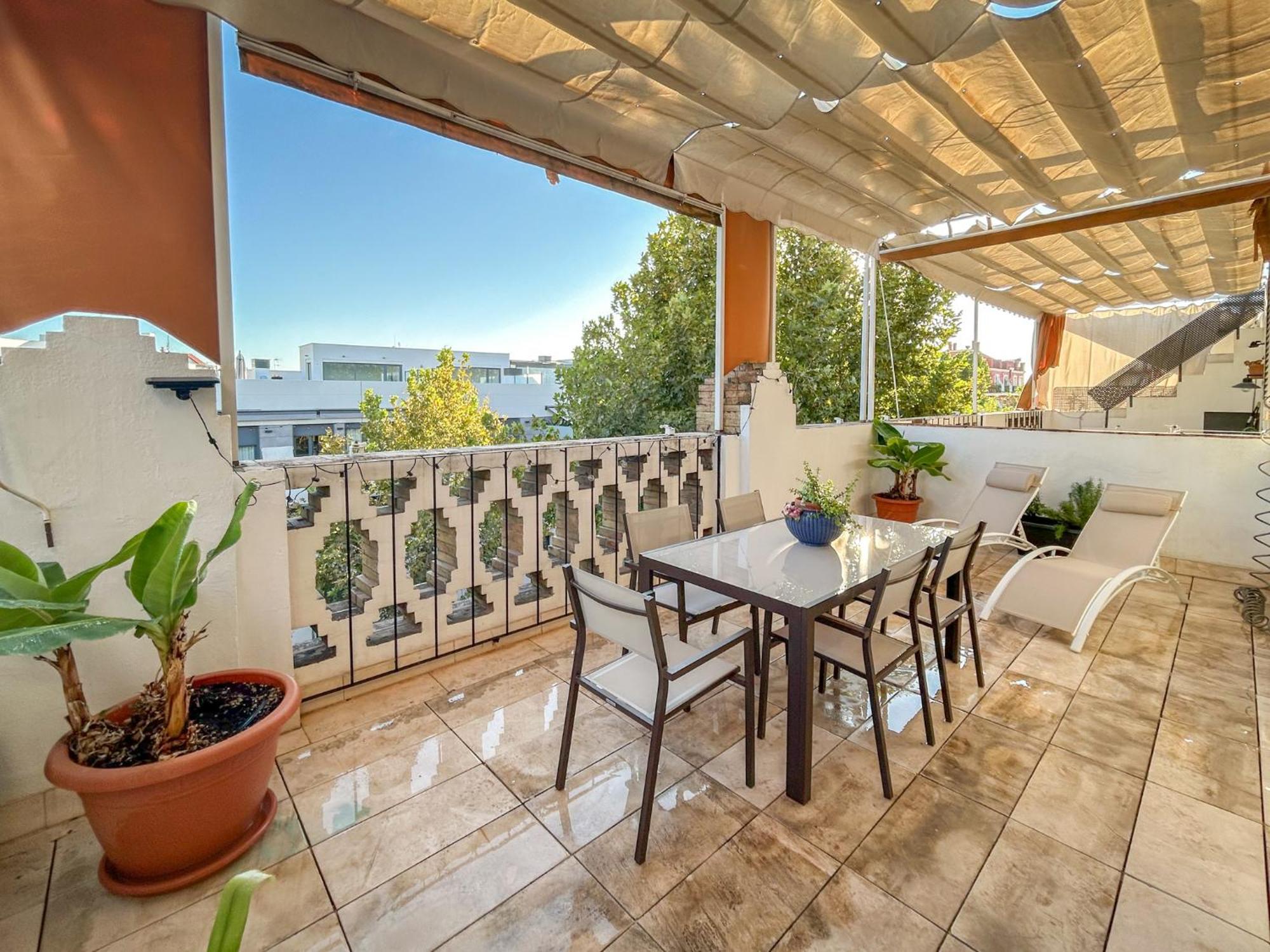 Charming 2 Bedroom Boutique Triplex Apartment With Private Terrace At Seville City Center By Ocityzen — Photos 3